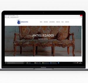 <span>Materiales de Época</span><i>→</i>