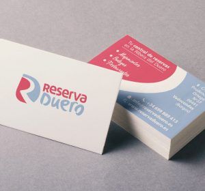 <span>Reserva Duero</span><i>→</i>